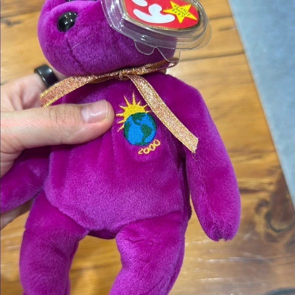 TY BEANIE BABIES “MILLENNIUM” 2000 Millenium Bear